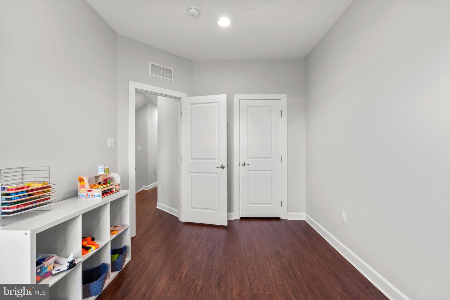 414 Hydrangea Place photo 26