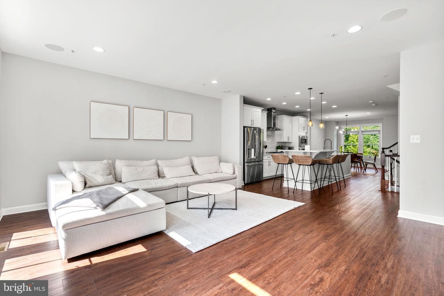 414 Hydrangea Place photo 6