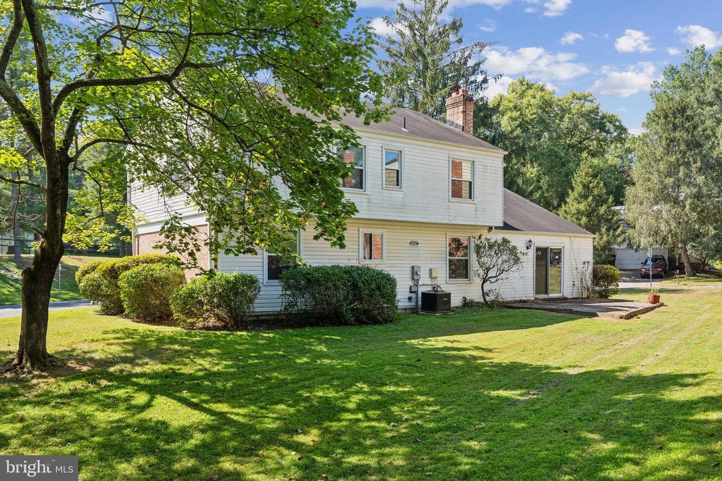 10701 Pebble Brook Lane photo 4