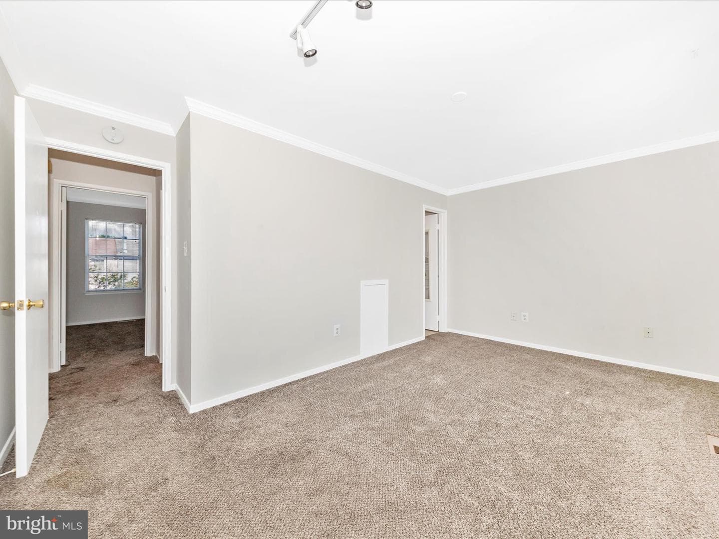 108 Bowsprit Court photo 23