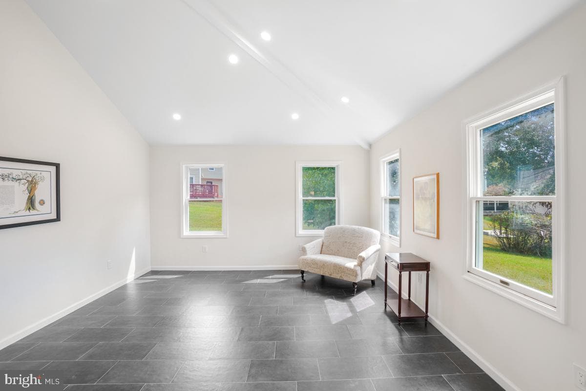 9 Fairdale Court photo 13