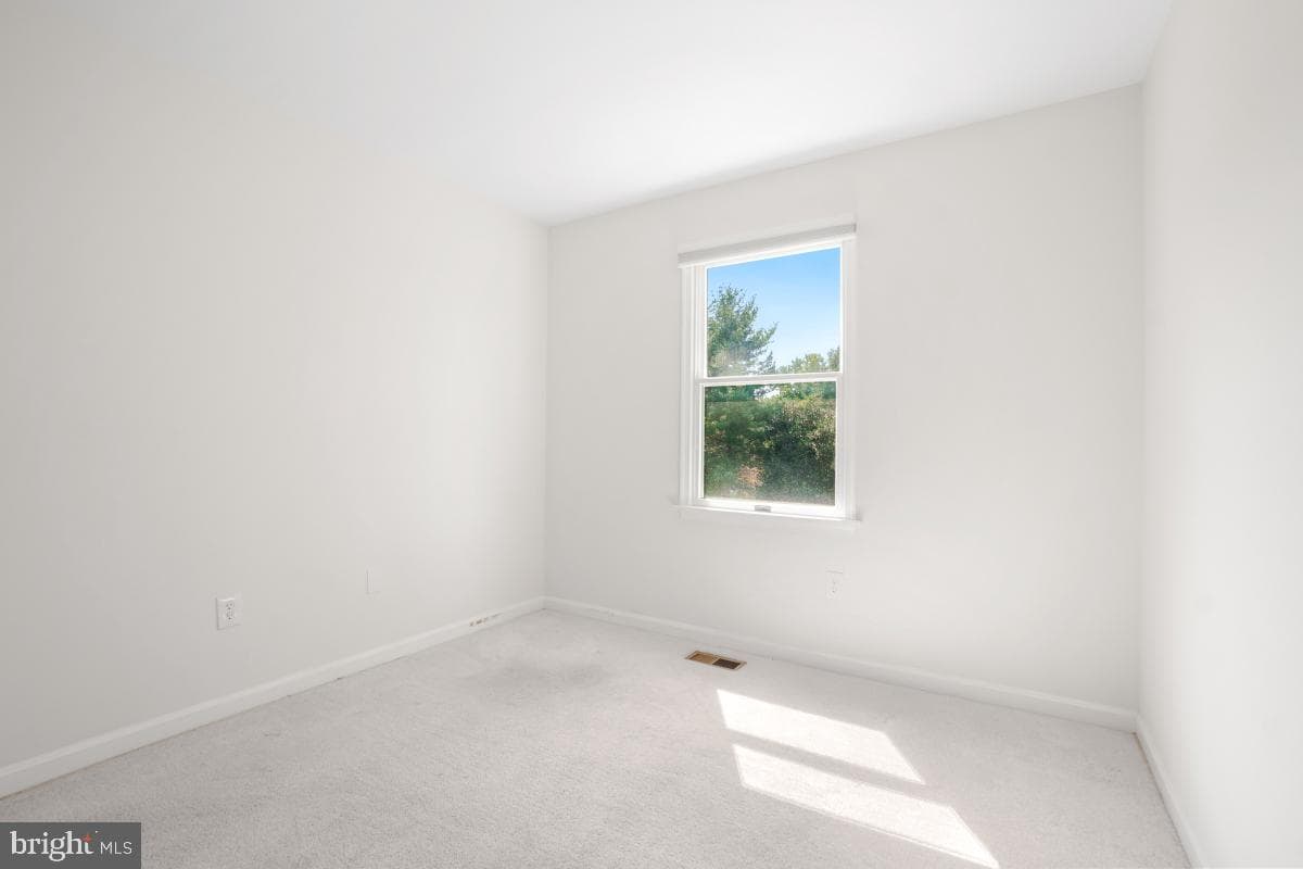 9 Fairdale Court photo 21