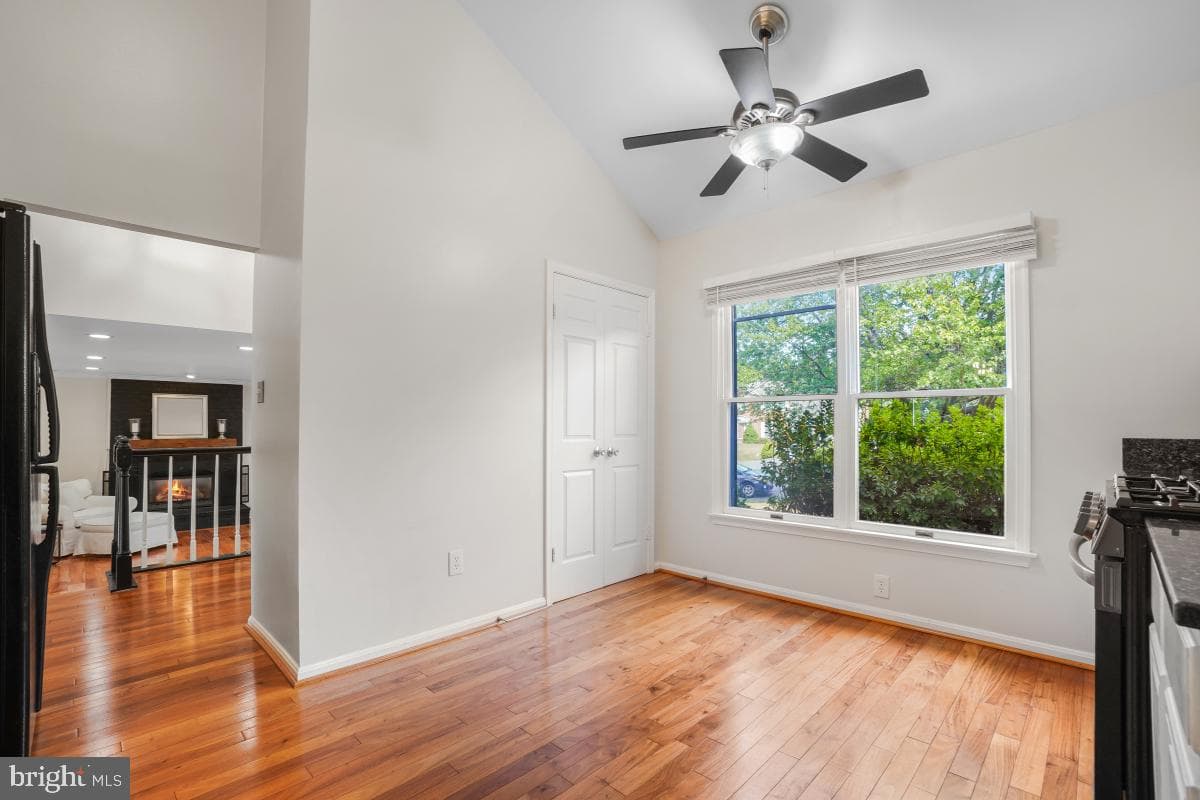 9 Fairdale Court photo 5
