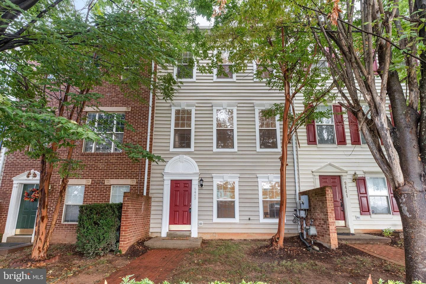 9443 Fields Road photo 2