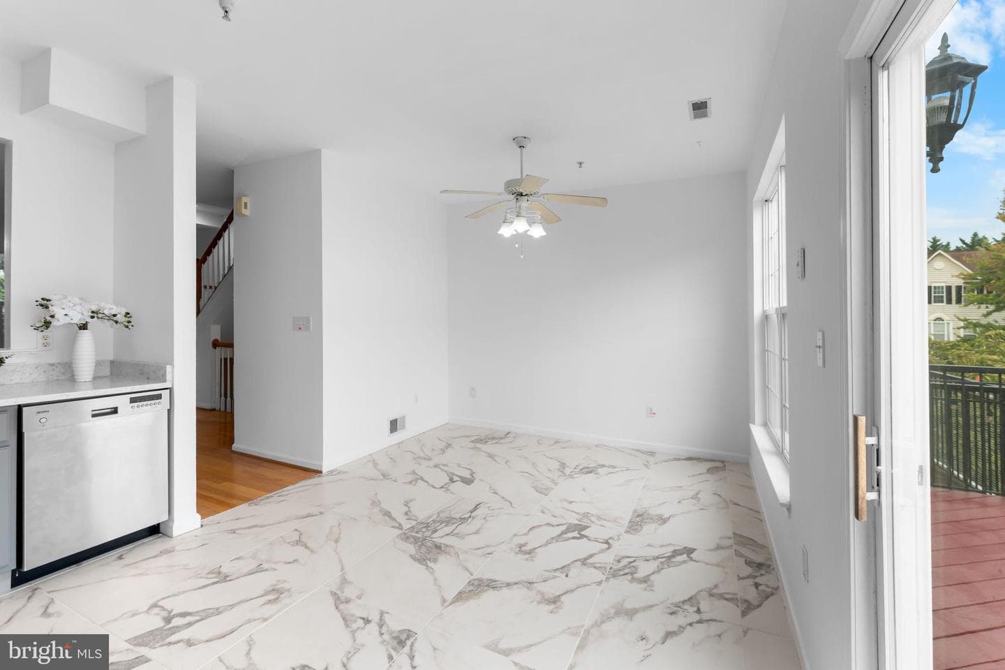 9443 Fields Road photo 9
