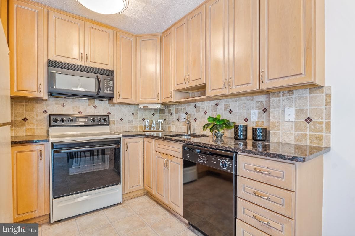 7401 Westlake Terrace #215 photo 15