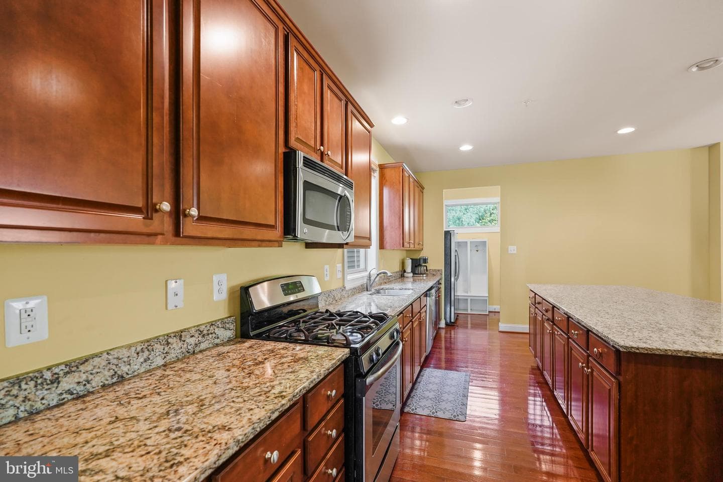 23105 Roberts Tavern Drive photo 11