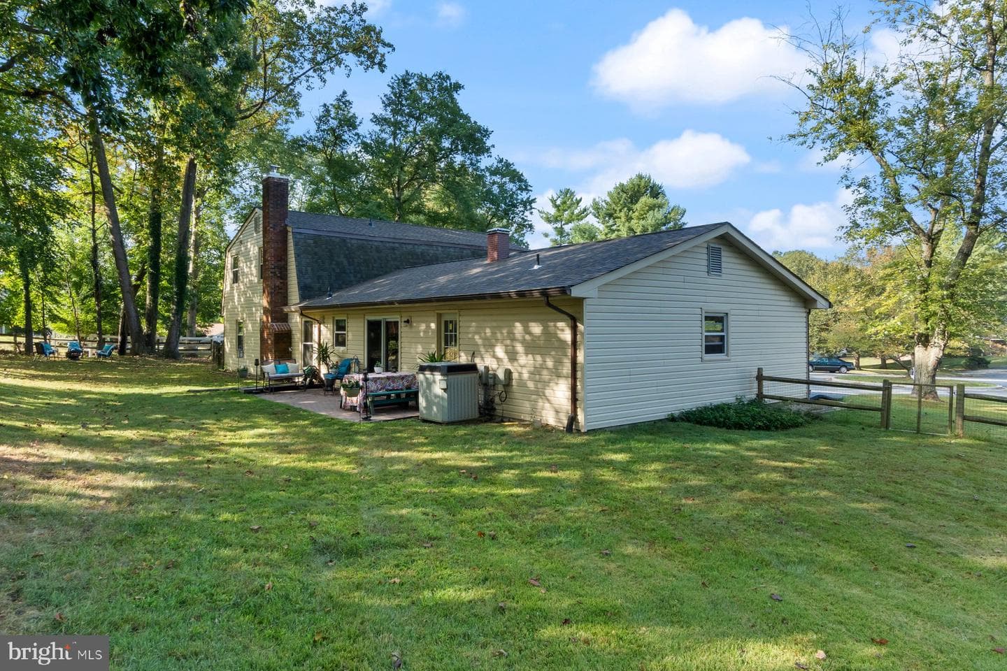 2 Broomall Court photo 9