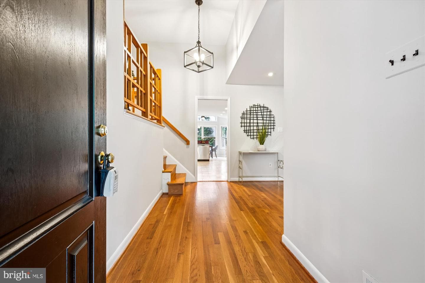 9409 Linden Avenue photo 4