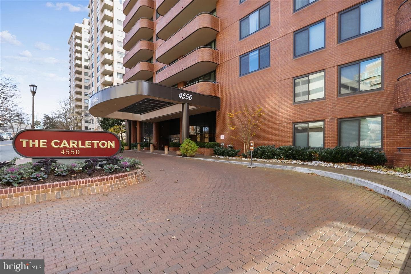 4550 N Park Avenue N #208 photo 2