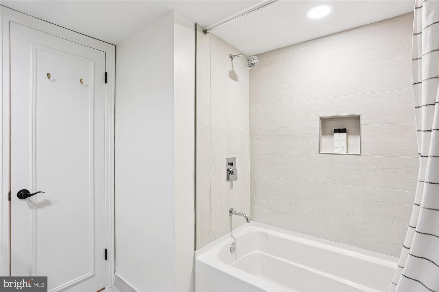 4550 N Park Avenue N #208 photo 38
