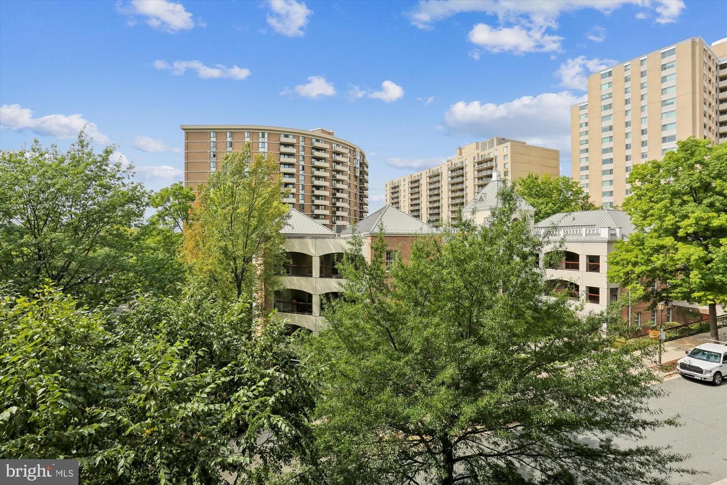 4550 N Park Avenue N #208 photo 5