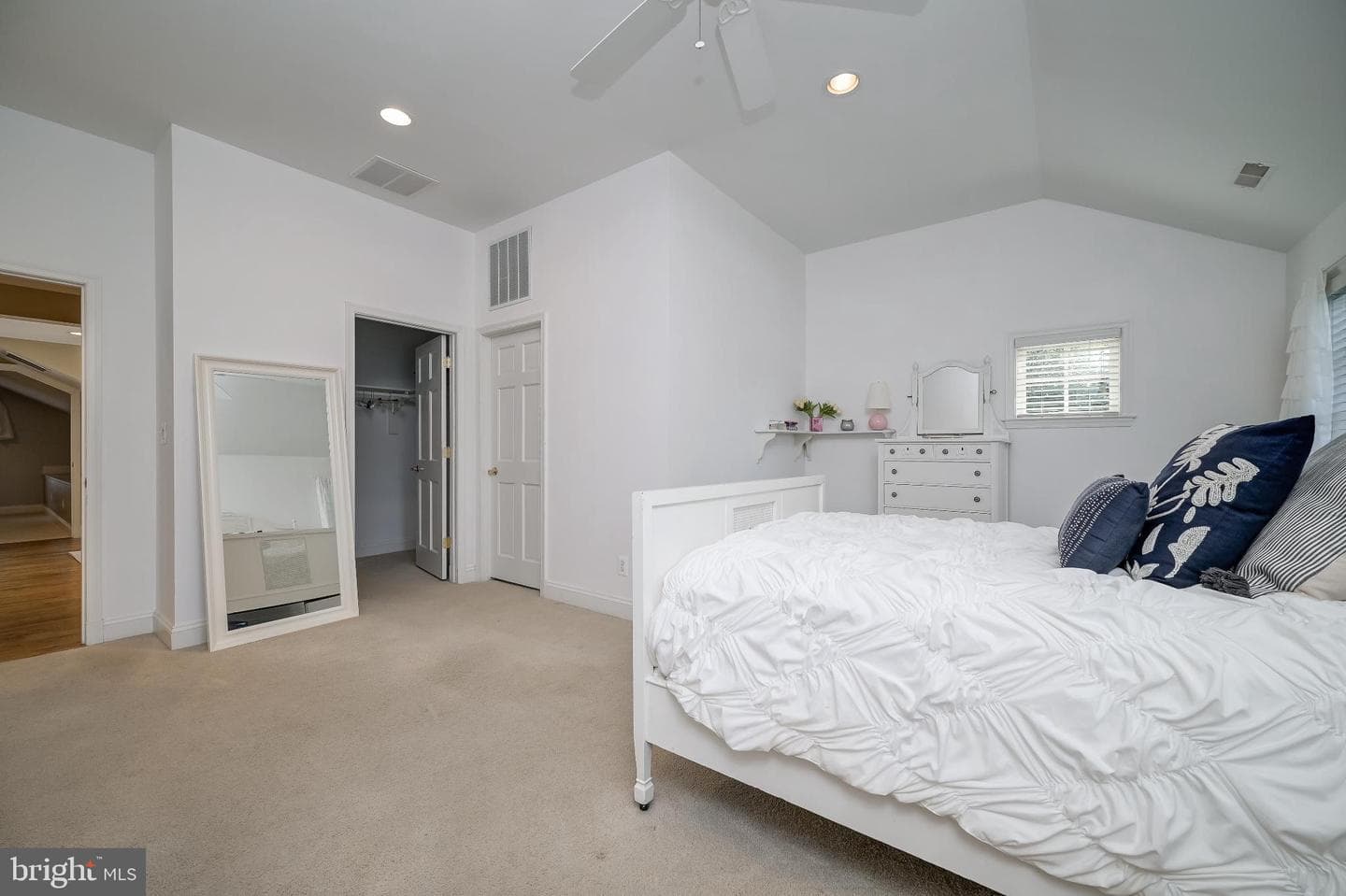 6004 Winnebago Road photo 39