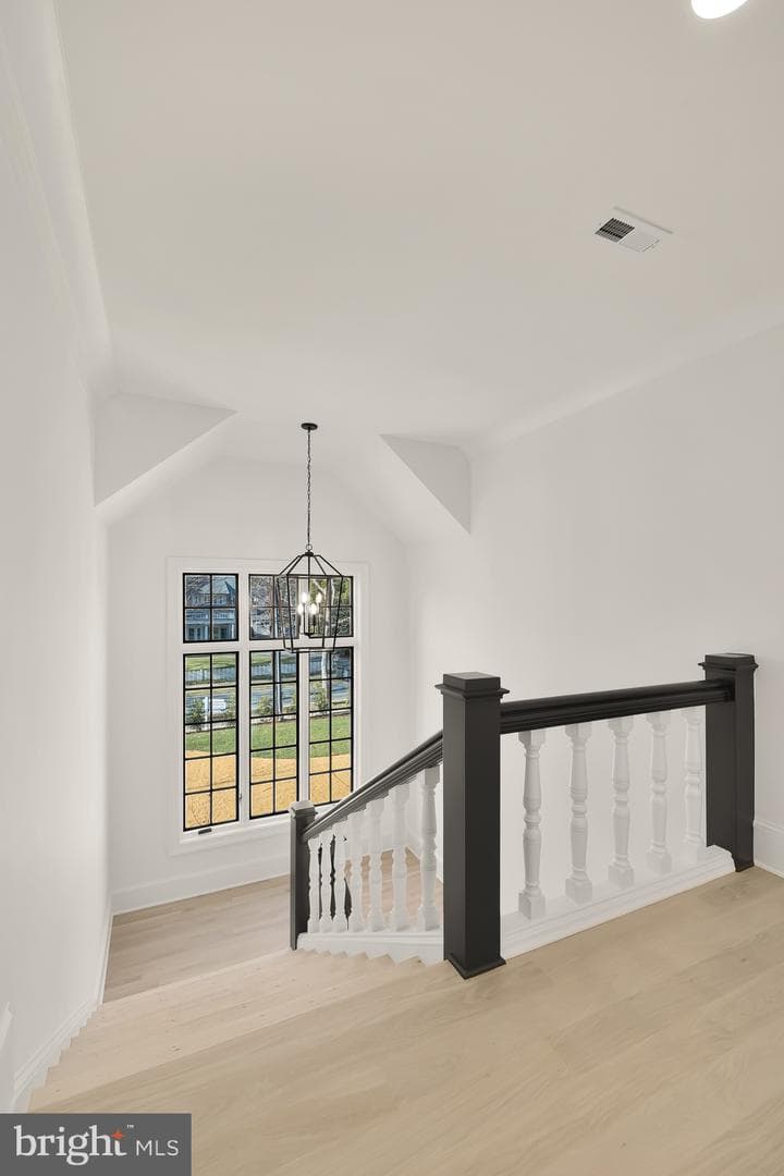 7611 Fairfax Road photo 21