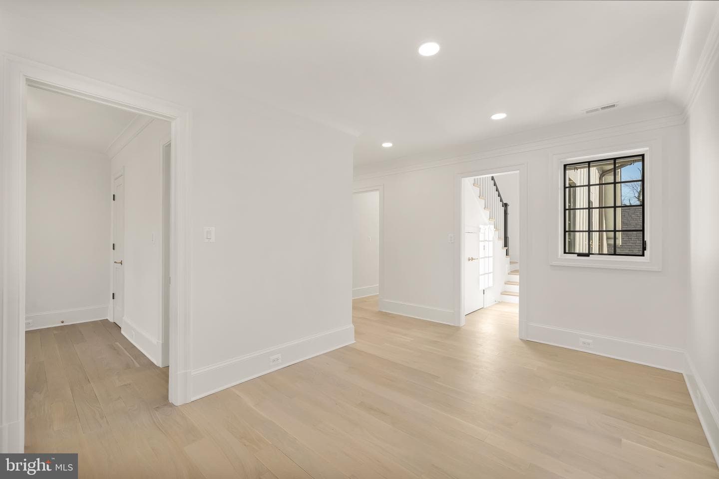 7611 Fairfax Road photo 28