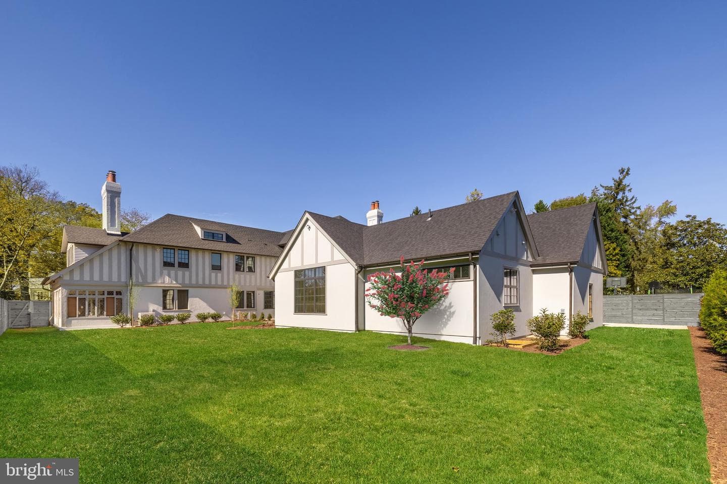7611 Fairfax Road photo 37