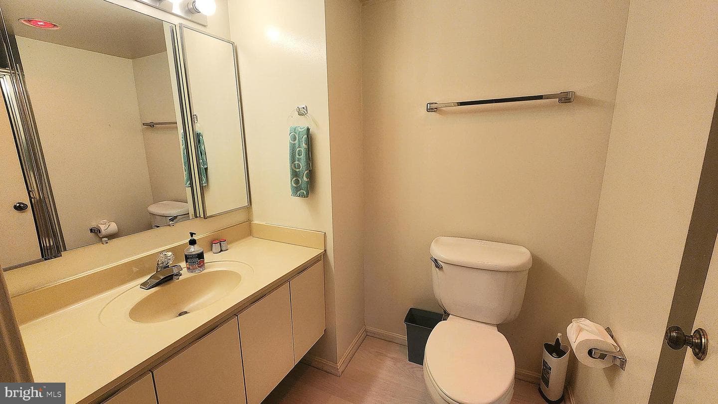 15101 Interlachen Drive #1-315 photo 11