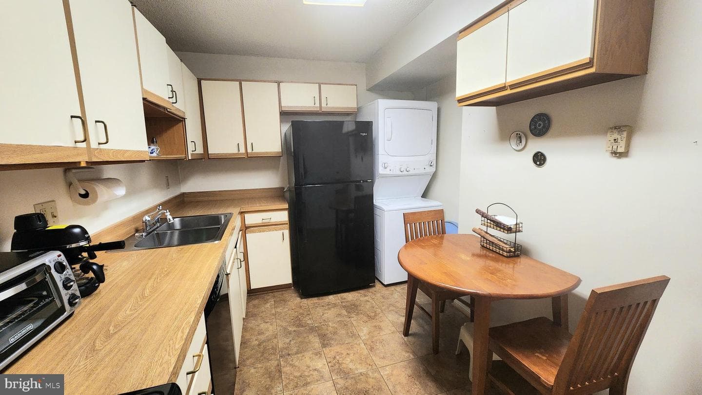 15101 Interlachen Drive #1-315 photo 17