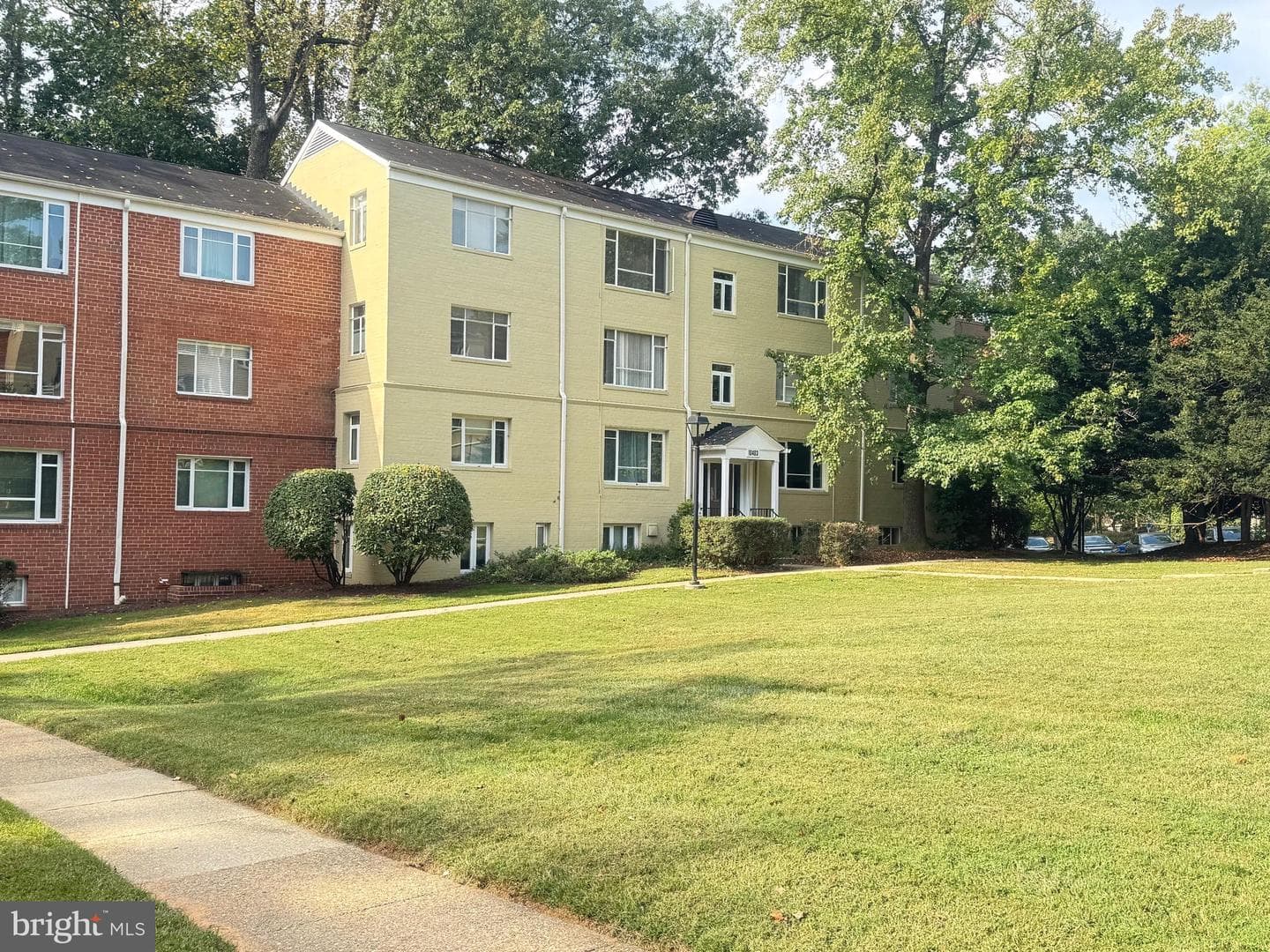 10403 Montrose Avenue #10403 photo 1