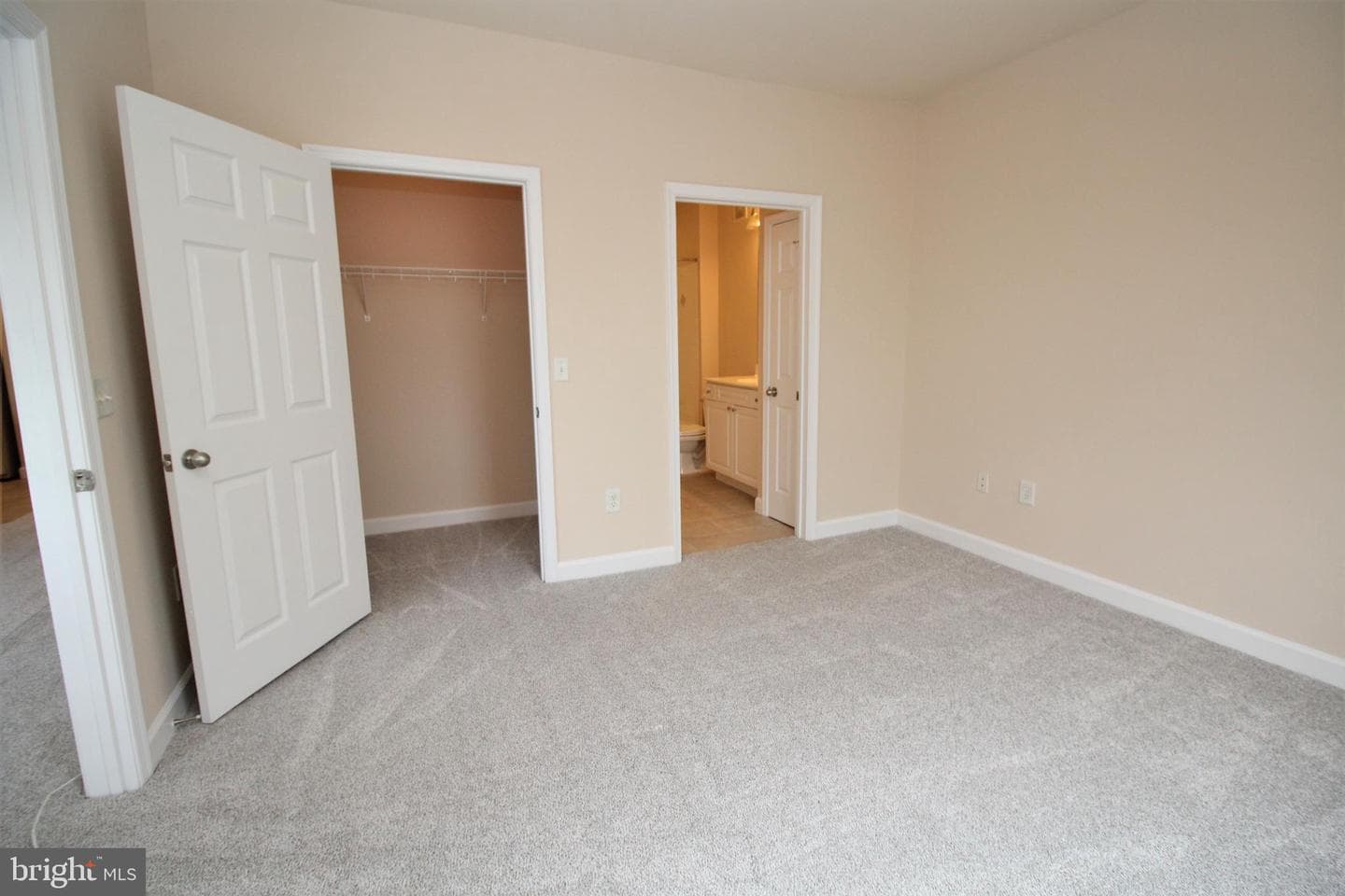 501 Hungerford Drive #137 photo 18