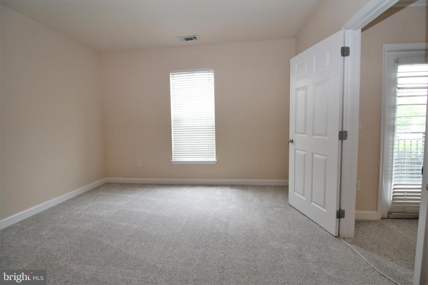 501 Hungerford Drive #137 photo 19