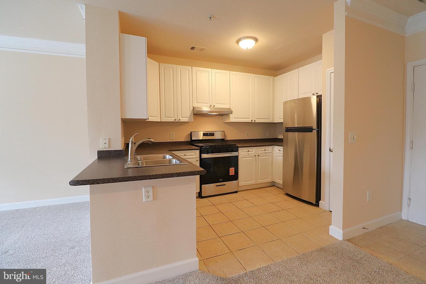 501 Hungerford Drive #137 photo 3