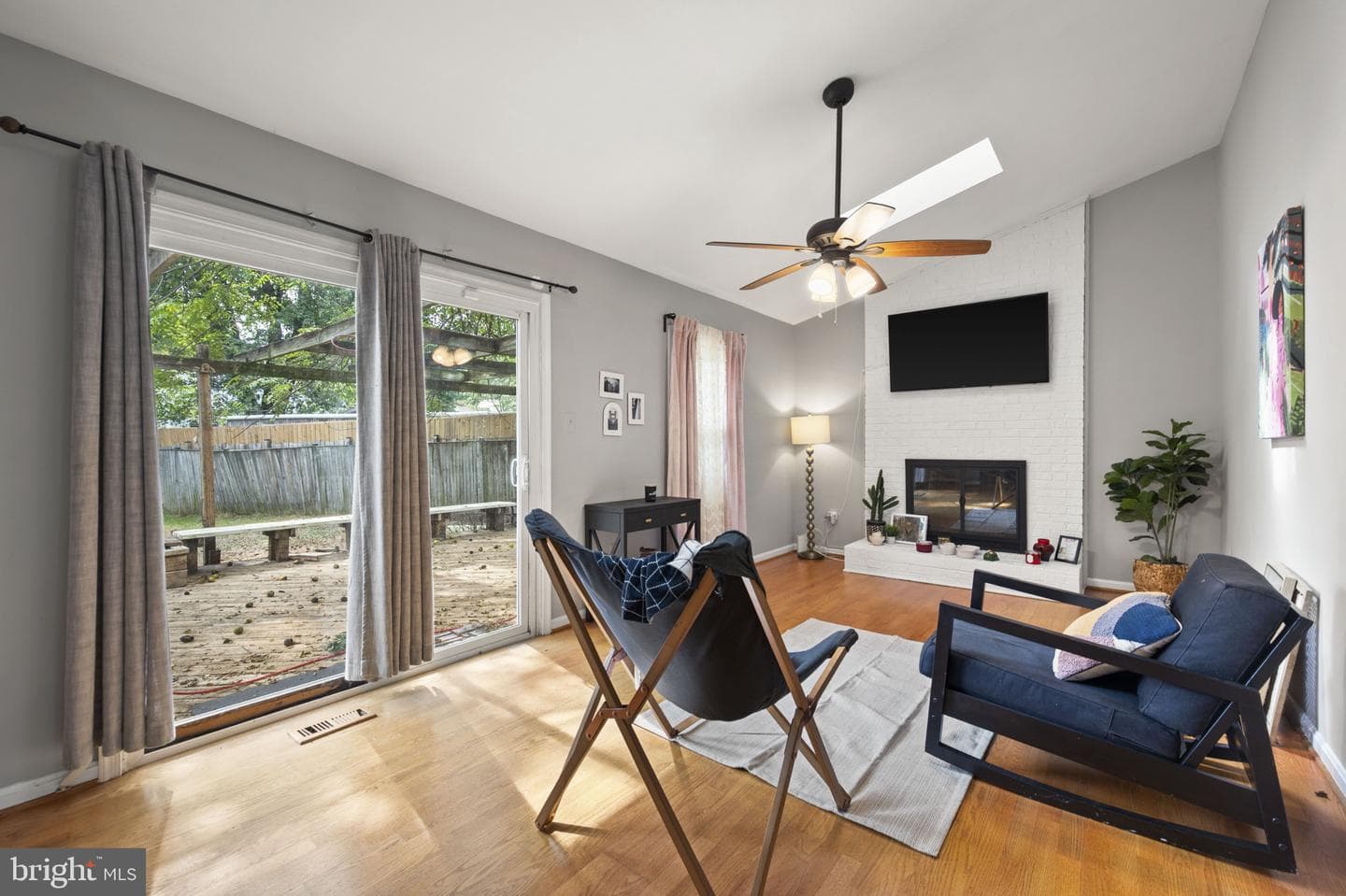 2017 Serpentine Terrace photo 4