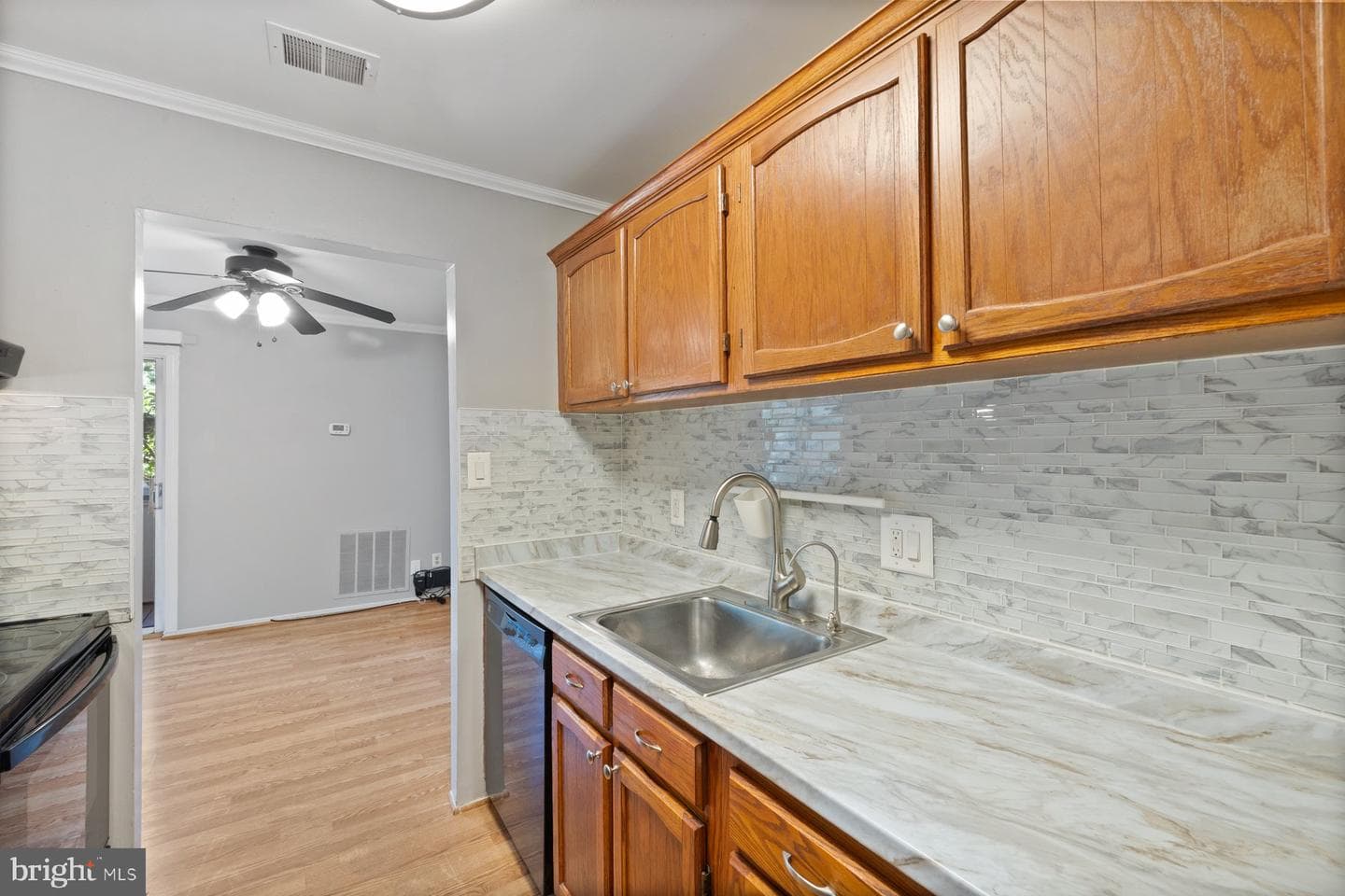 13121 Wonderland Way #13-140 photo 19