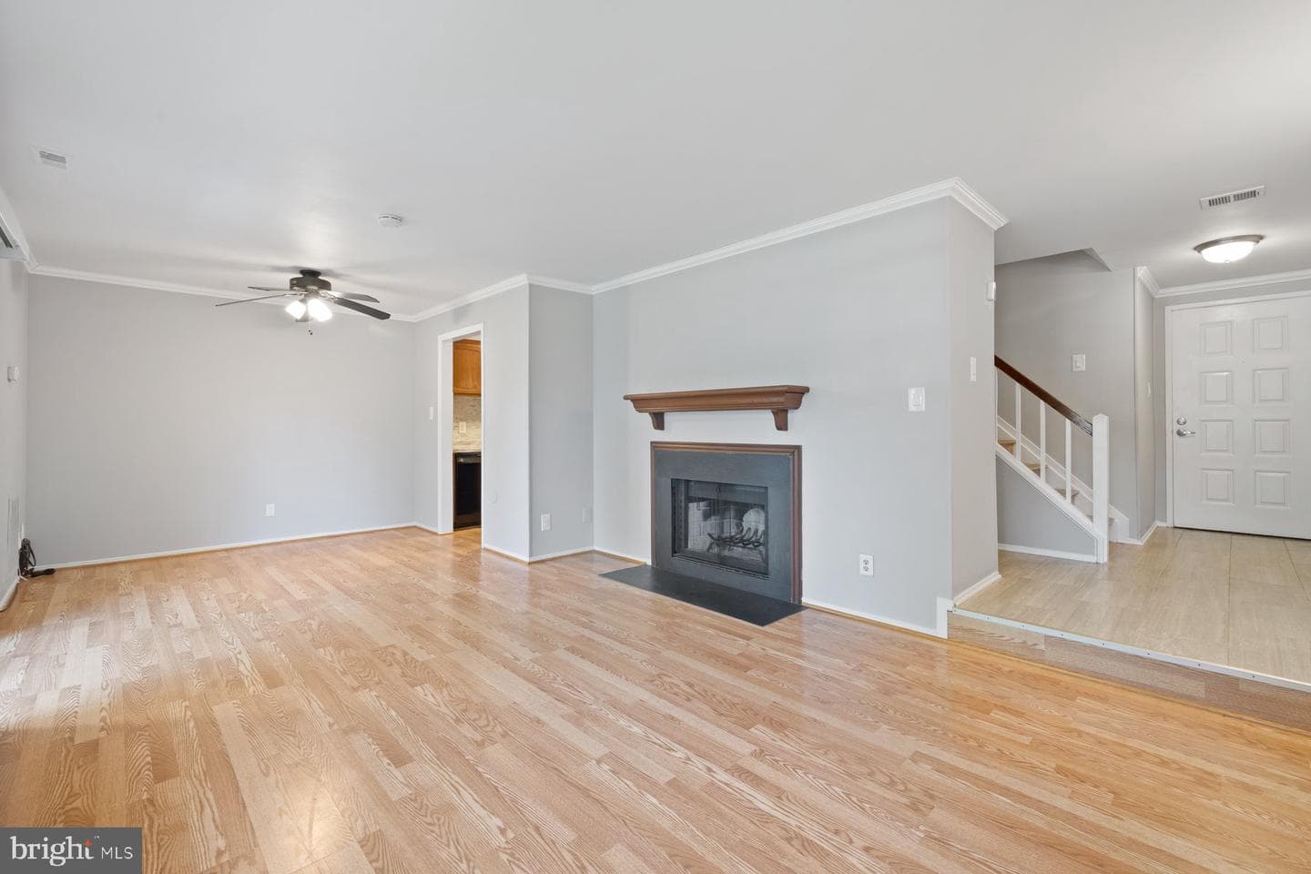 13121 Wonderland Way #13-140 photo 4