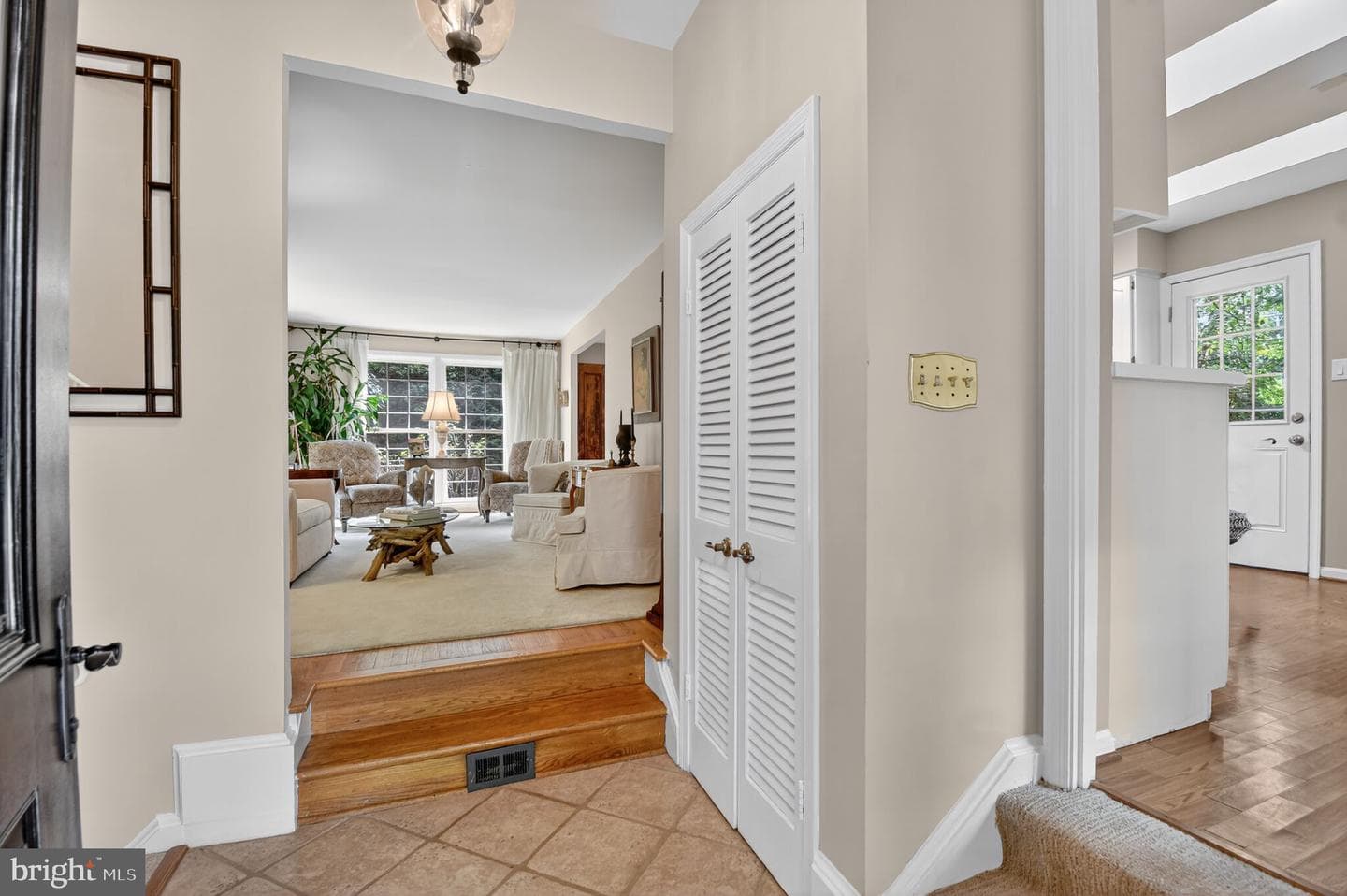 9803 Raleigh Tavern Court photo 4