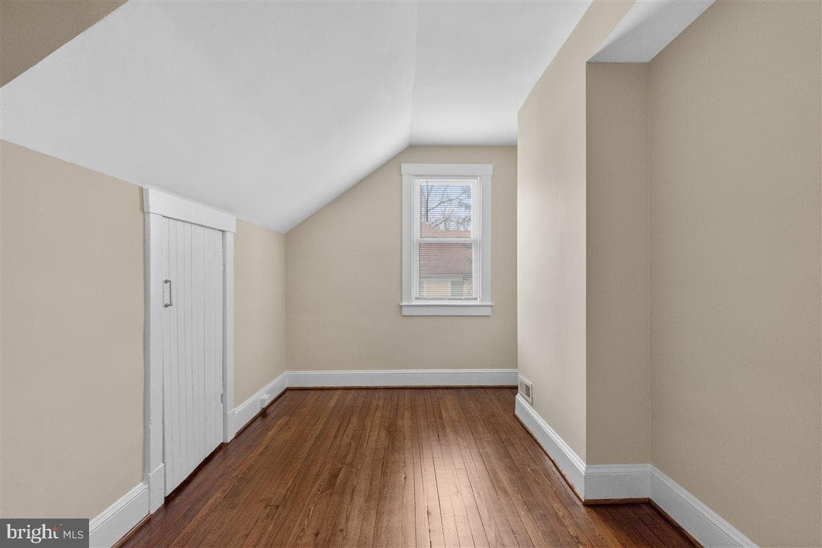 128 Washington Grove Lane photo 21