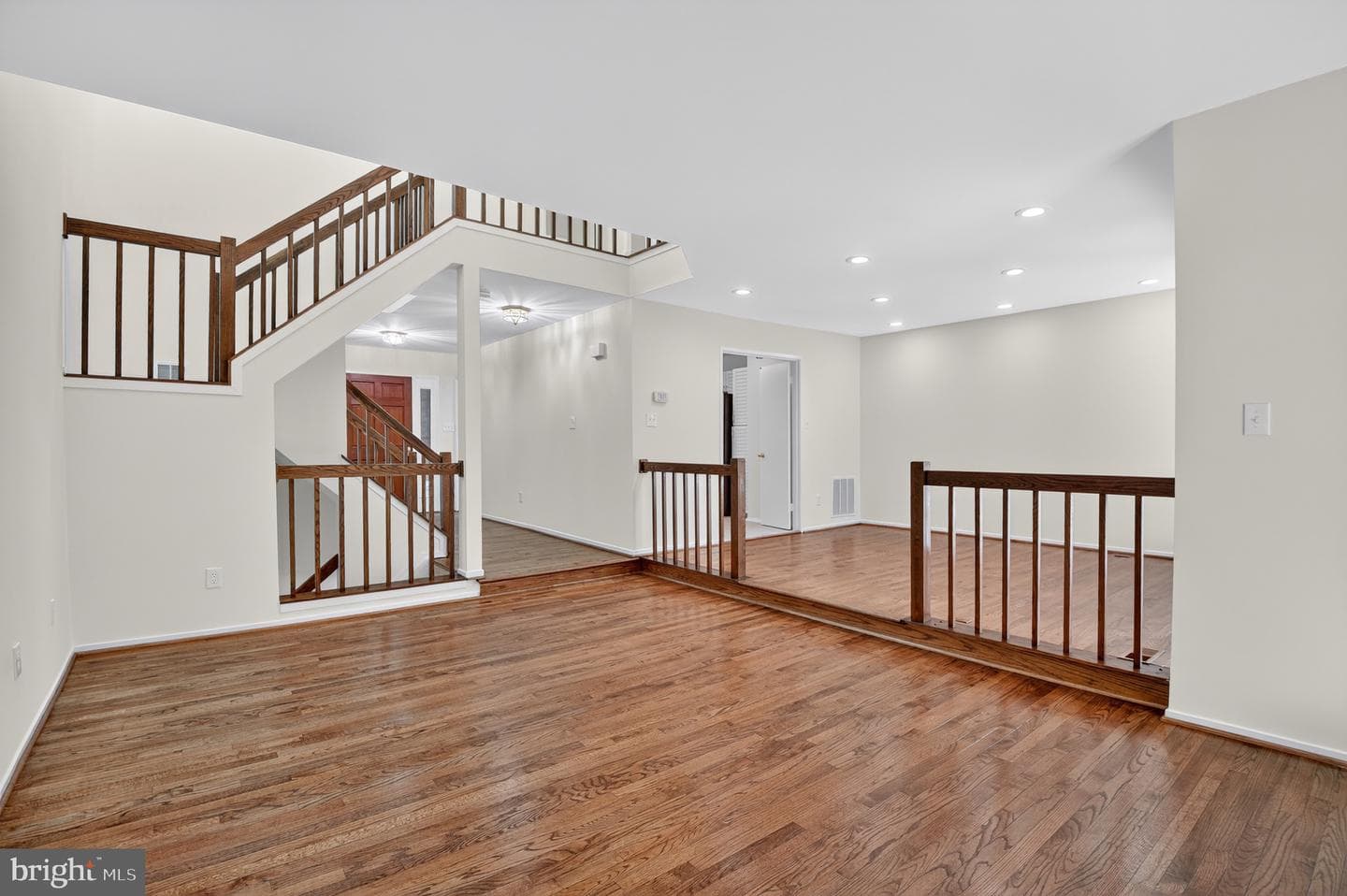 7819 Whiterim Terrace photo 7
