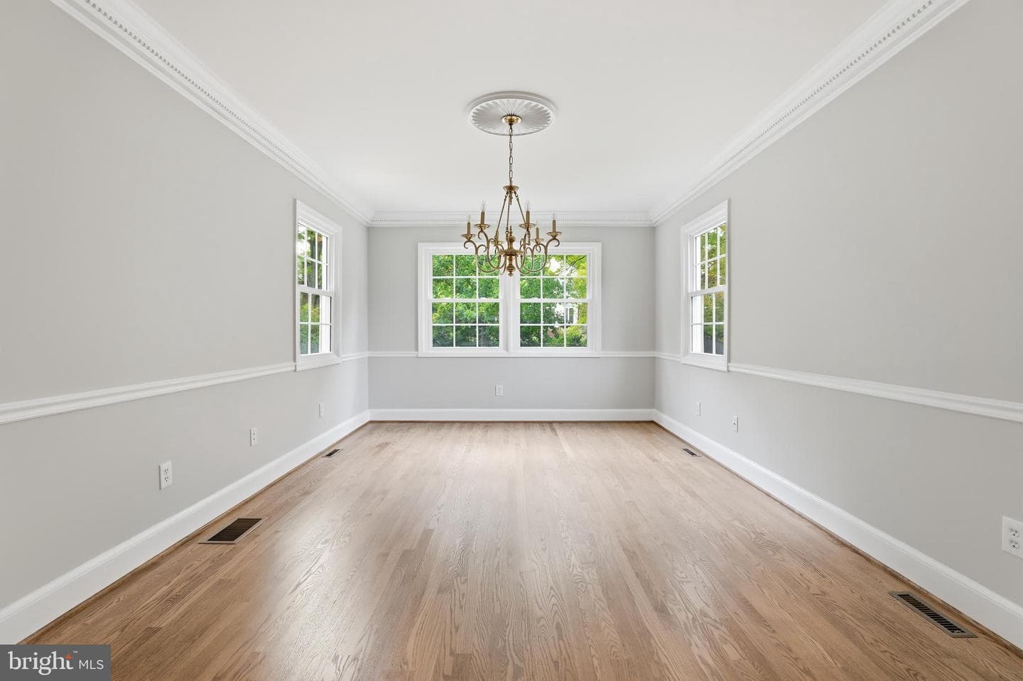16504 Kipling Road photo 10