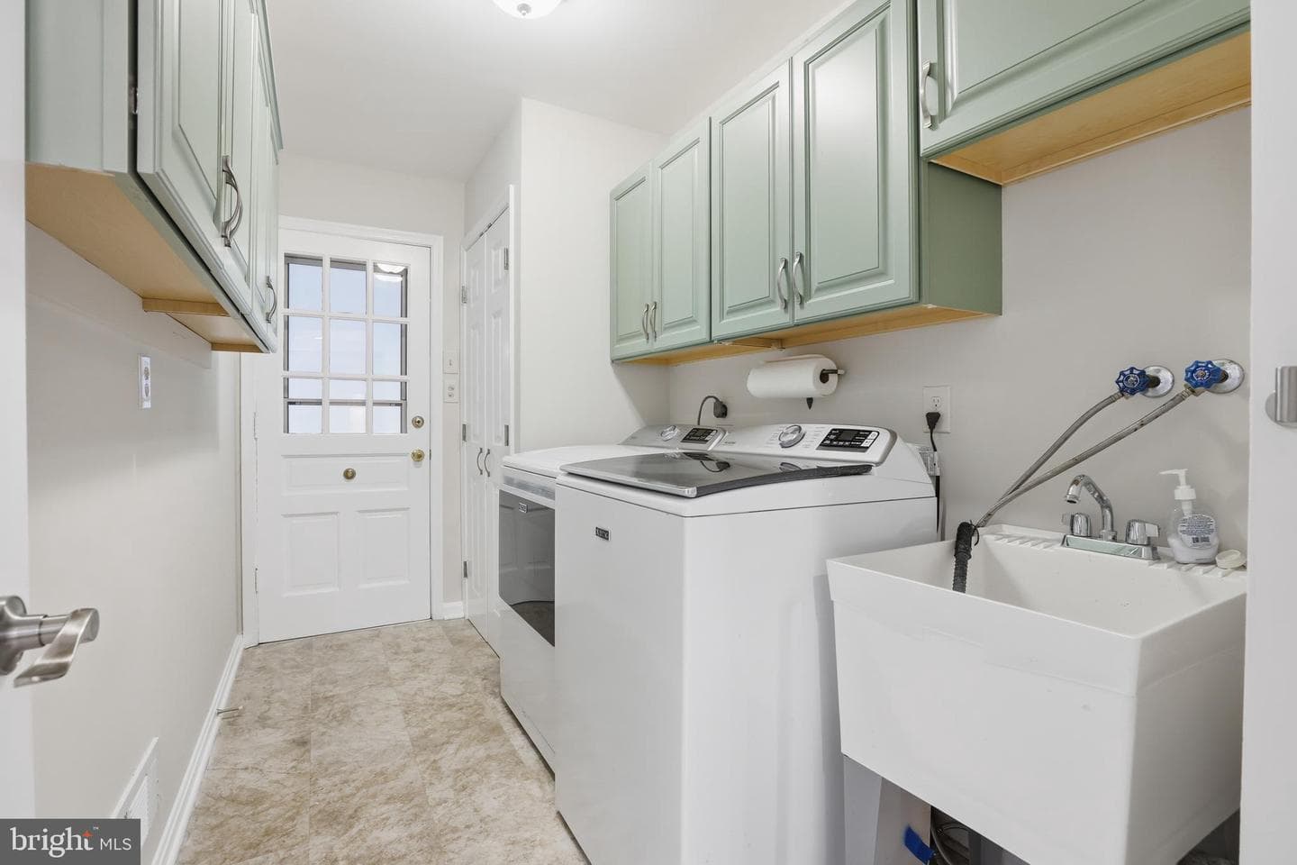 16504 Kipling Road photo 17