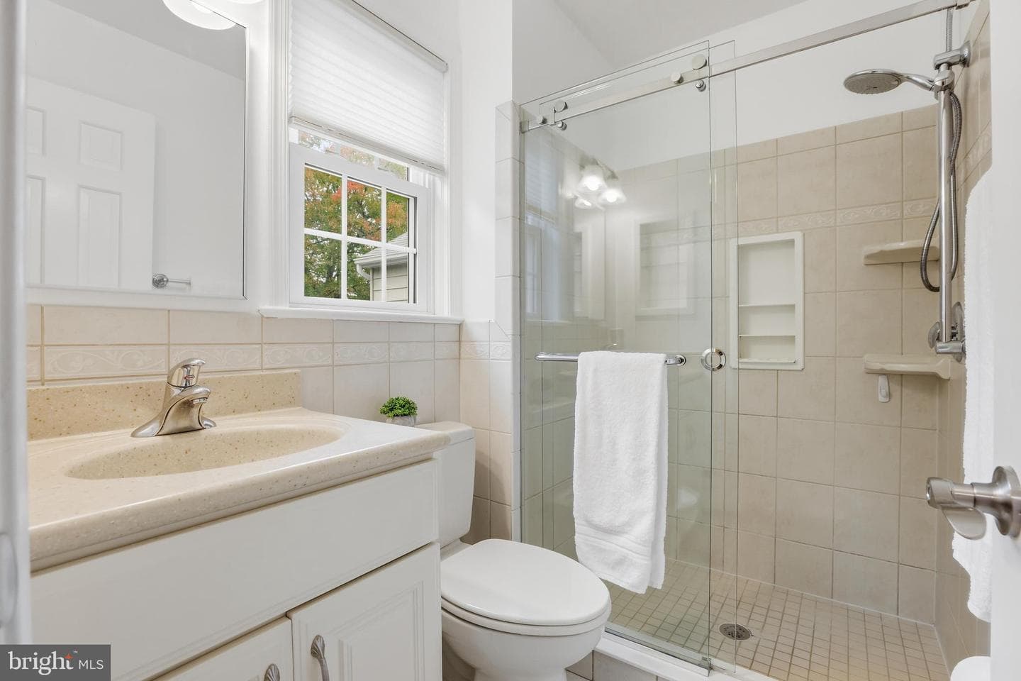16504 Kipling Road photo 24