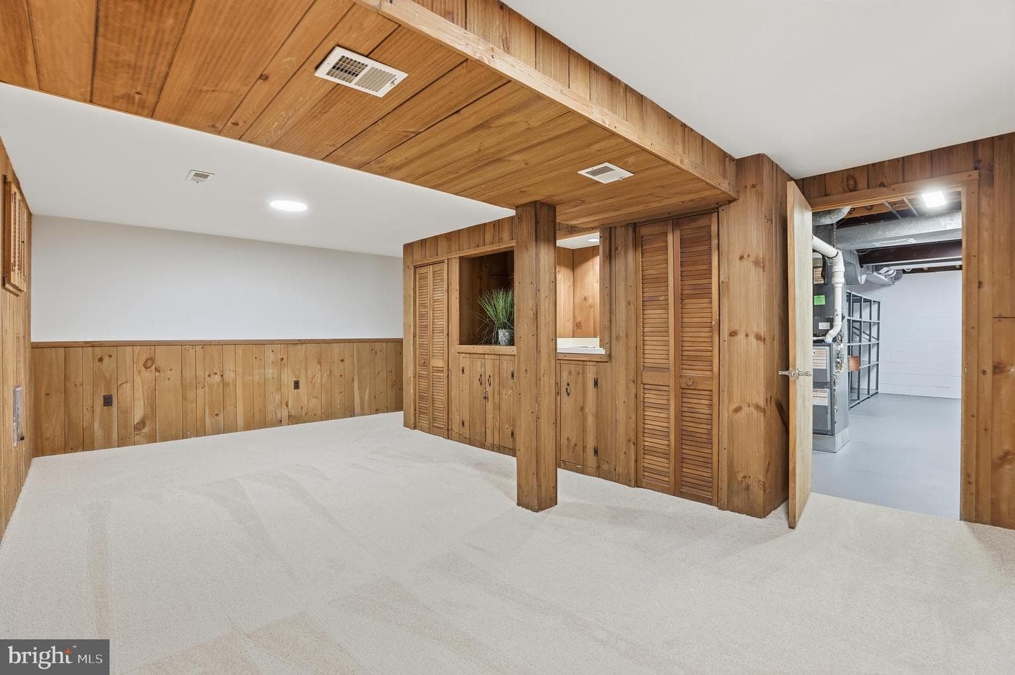 16504 Kipling Road photo 32