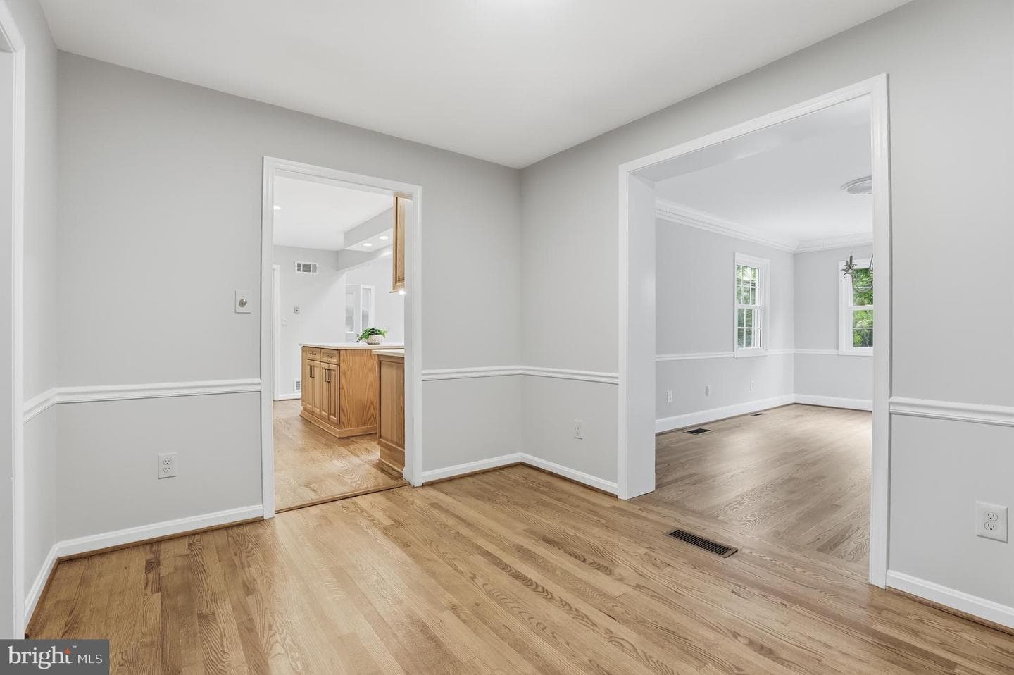 16504 Kipling Road photo 9