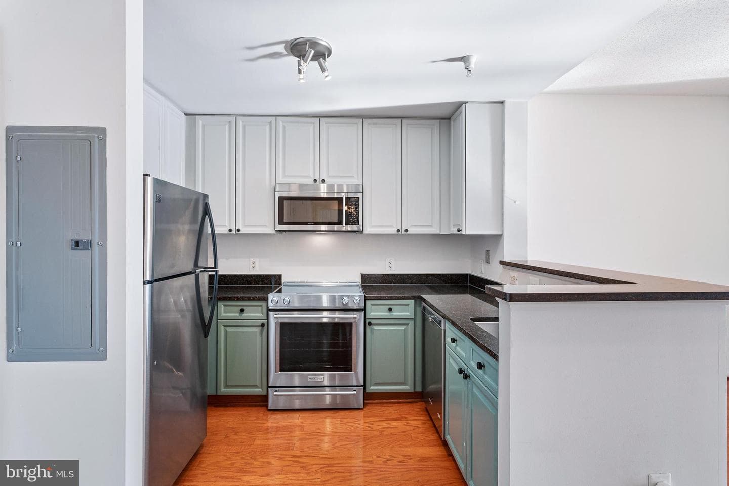 11700 Old Georgetown #1012 photo 10