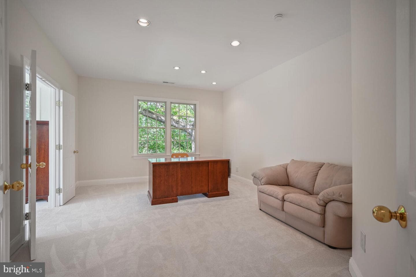 7401 Honesty Way photo 26