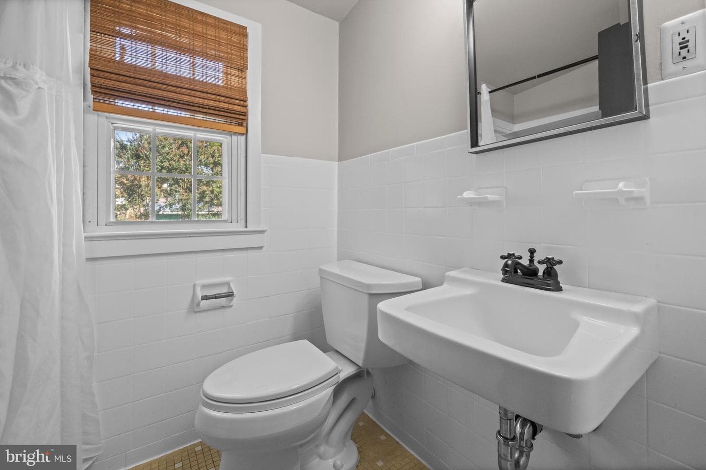 1711 Brisbane Street photo 40
