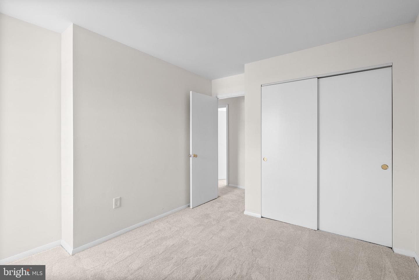 9704 Stanton Hall Court photo 36