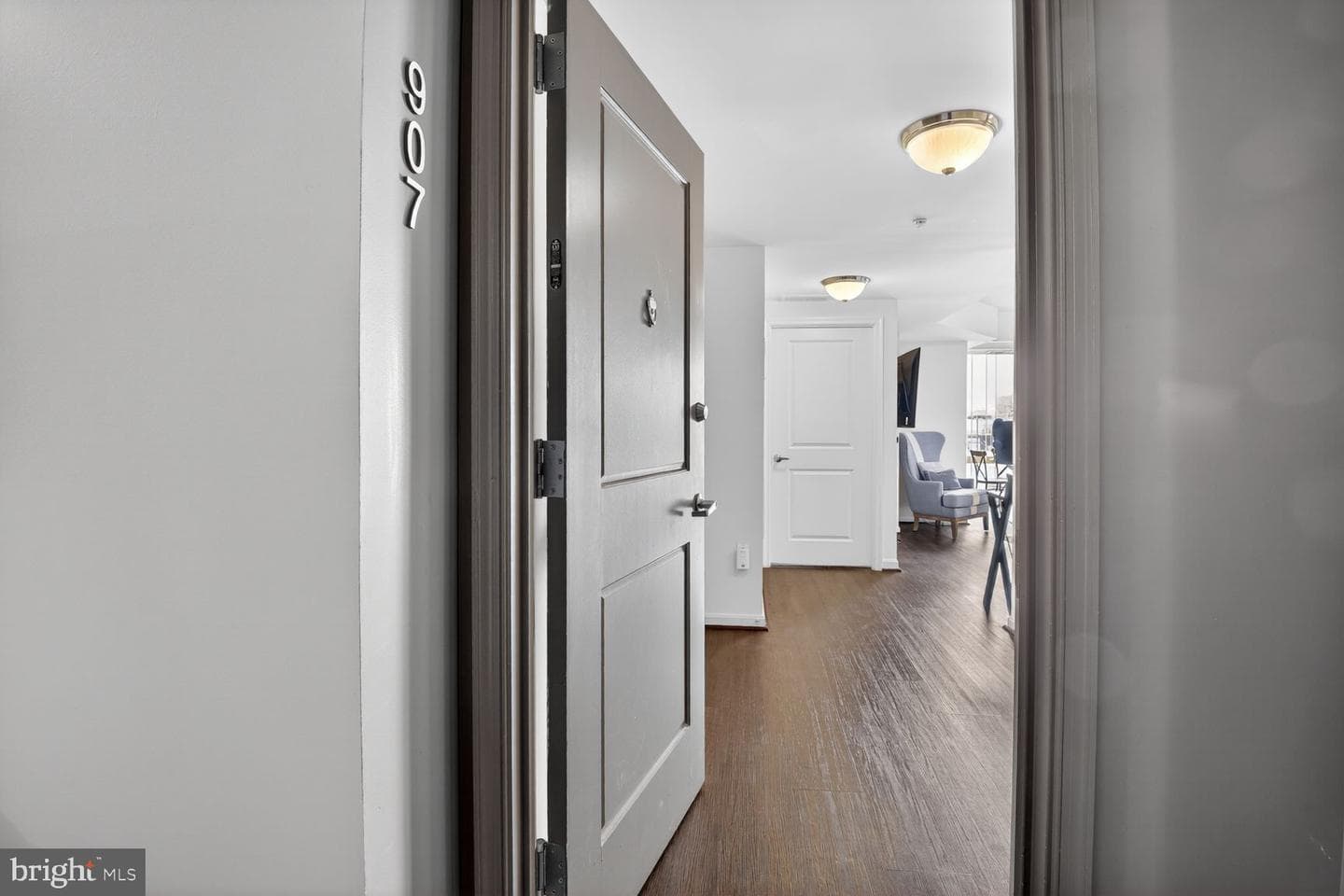 930 Wayne Avenue #907 photo 2