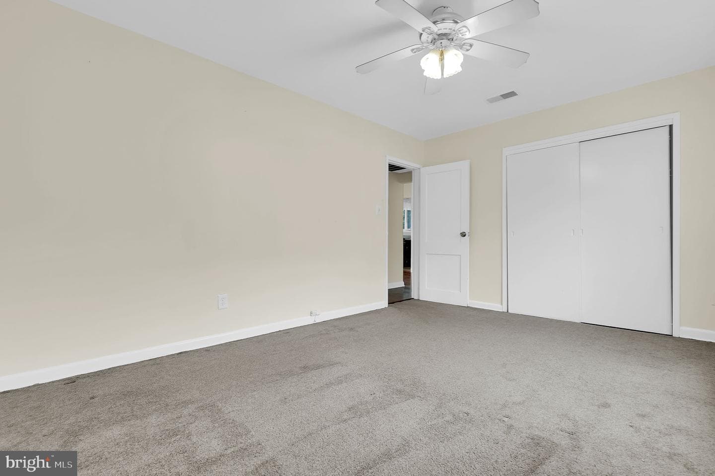 10411 Montrose Avenue #301 photo 12