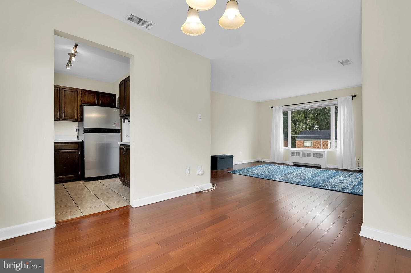10411 Montrose Avenue #301 photo 7