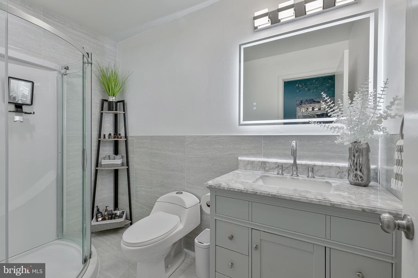 9108 Centerway Road photo 20