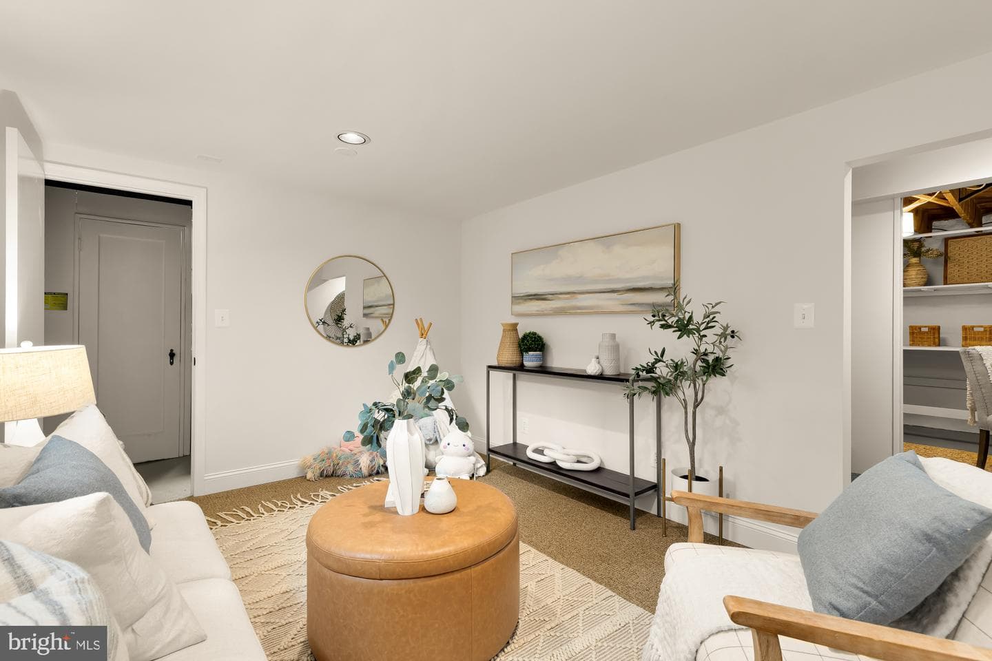 905 Malcolm Drive photo 25