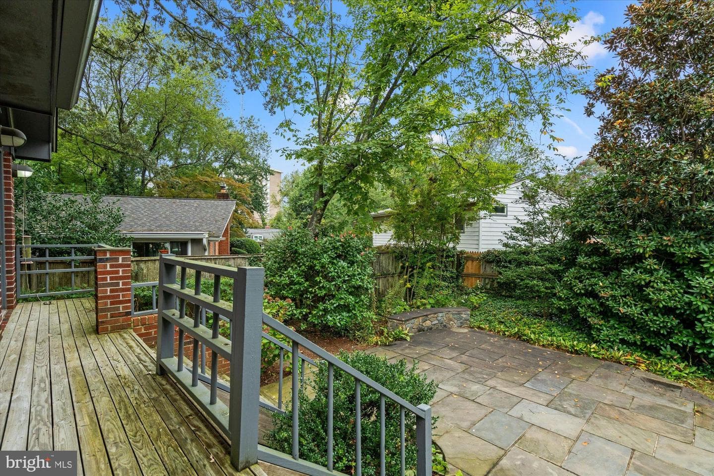 5402 Surrey Street photo 16
