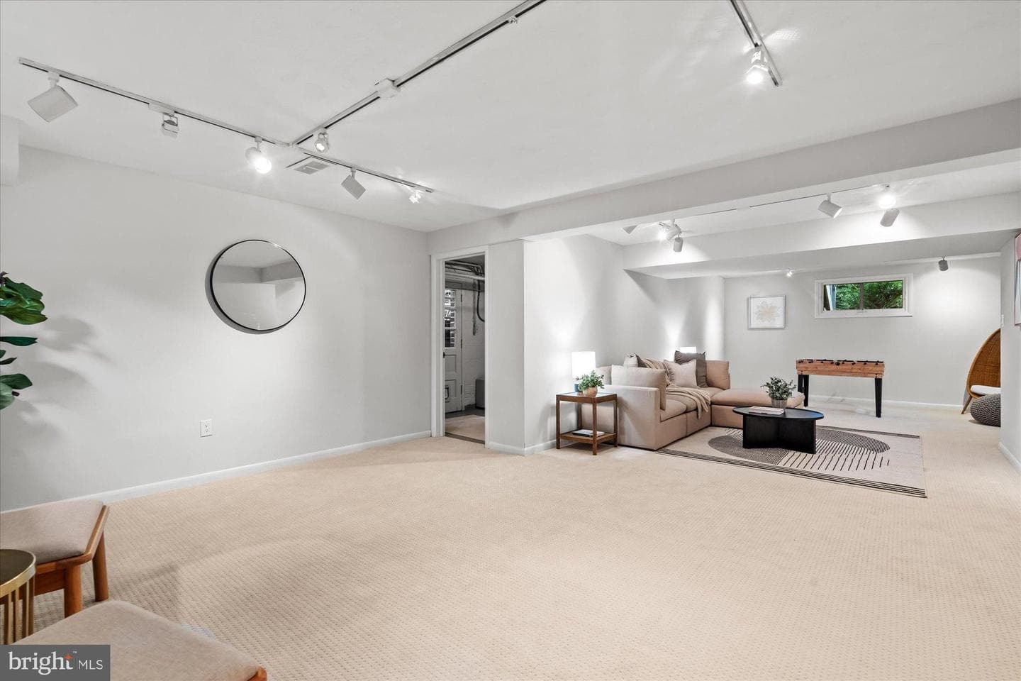 5402 Surrey Street photo 41