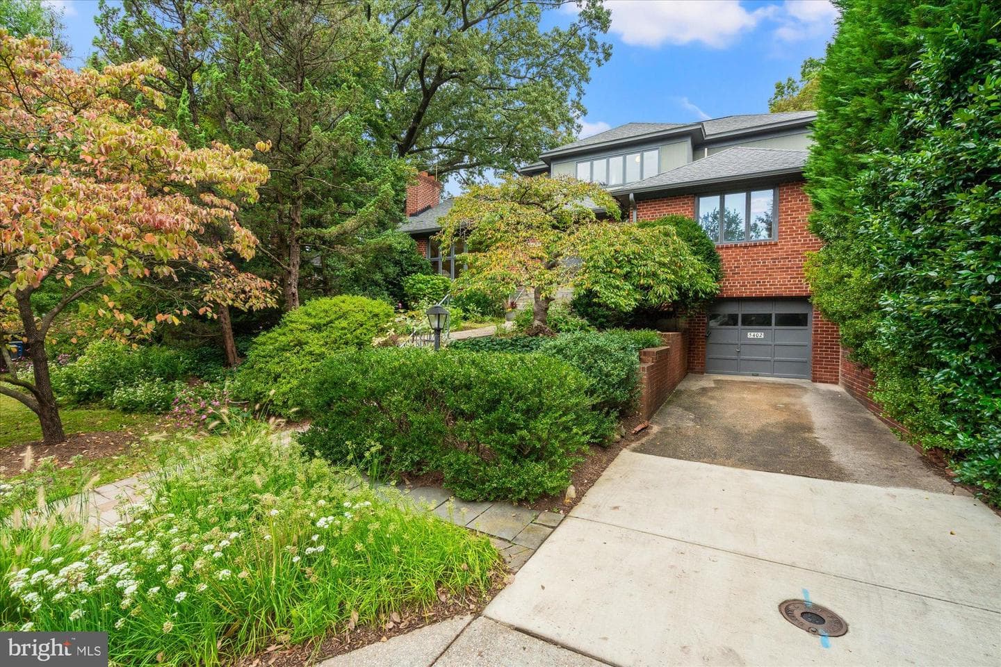 5402 Surrey Street photo 47