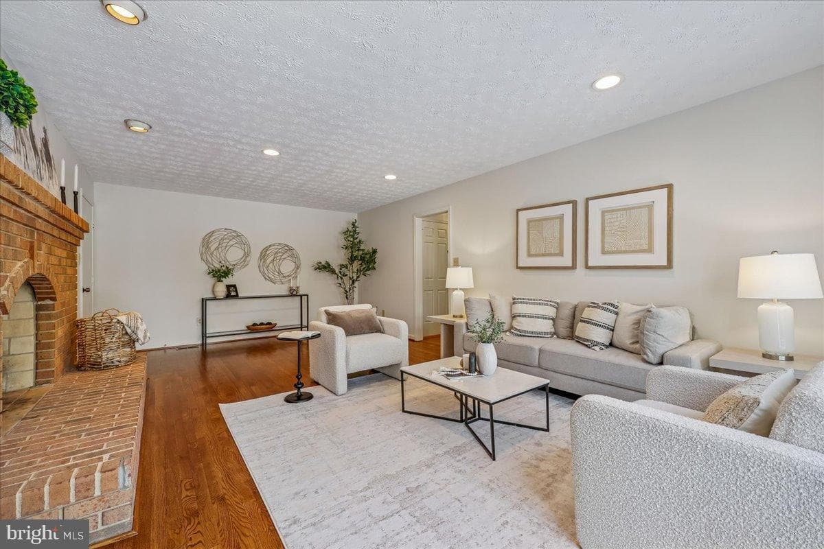 9825 Korman Court photo 23